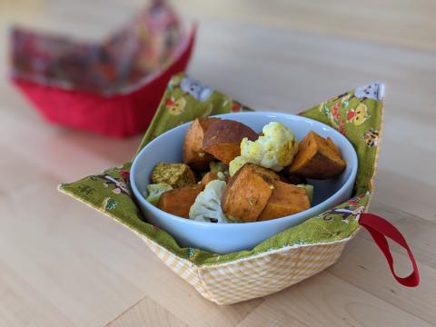 Microwaveable fabric bowl example. 